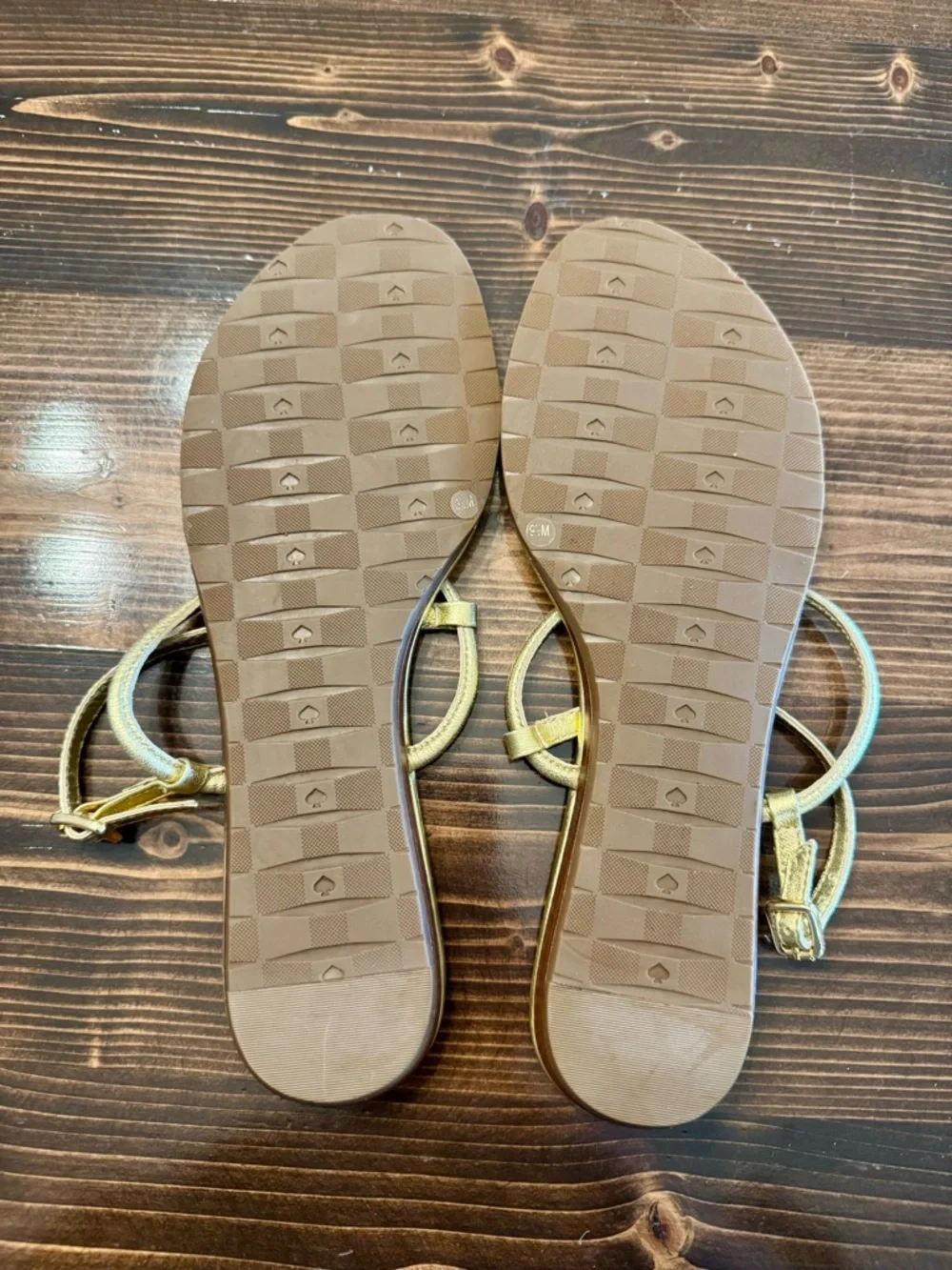 Kate Spade Tracie Metallic Gold Bow Toe-Loop Sandals Size 9.5 EUC